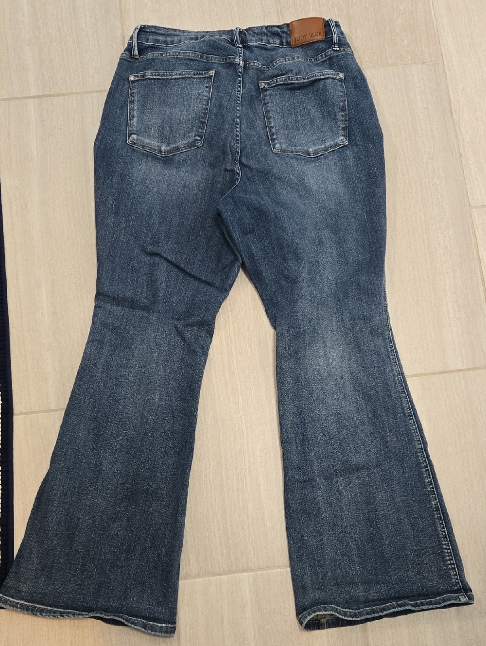 Judy Blue High Waist Tummy Control Flare Jeans Size 18 - Picture 3 of 5